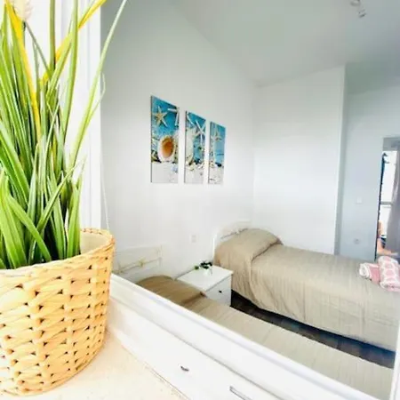 Apartment Apartamento*carolapo*con Patio Interior Y Garage
